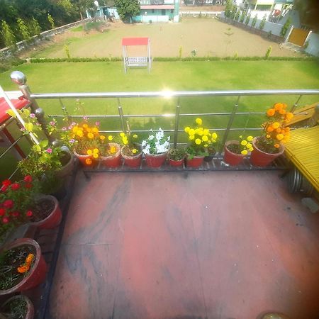 Nandini Homestay Dehradun Exterior foto
